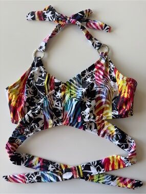 Venus Laguna Wrap Underwire Top - Opposites Attract Tropical Print Bikini Top